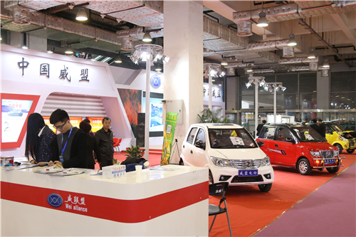 新能源汽車展覽會(huì) 奧冠電池助力“雙100”(圖1)