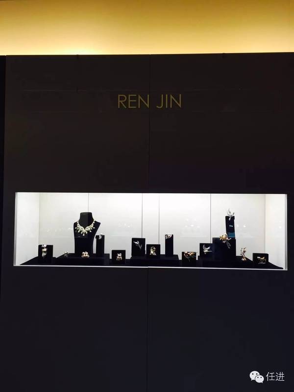 任進(jìn)RENJIN閃耀“巴塞爾鐘表珠寶展”“奧斯卡”盛會(圖2)