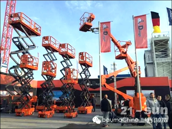 浙江鼎力機(jī)械展品體現(xiàn)“安全、可靠、高效、環(huán)?！? border=