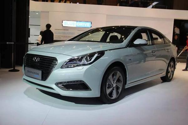 車展媒體日最擠的展臺(tái) 到底有什么看點(diǎn)？(圖6)